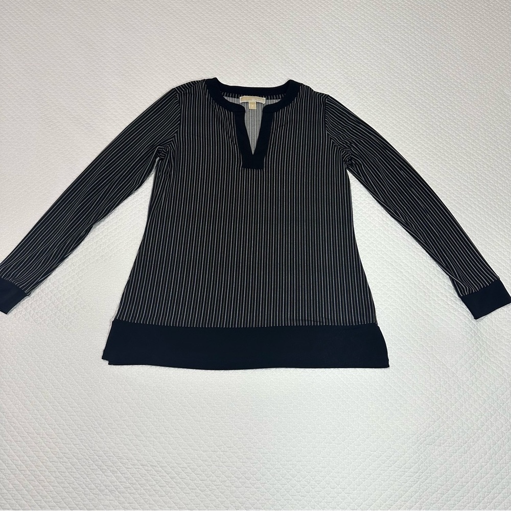 Michael Kors Black with Pinstripe V-Notch Long Sleeve Tunic